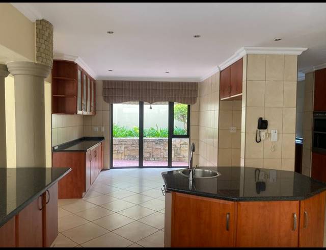 7 BEDROOM PROPERTY TO RENT IN DAINFERN GOLF ESTATE